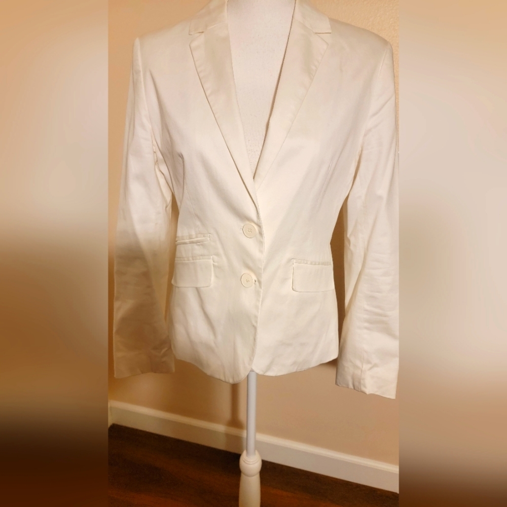 Jacket, white, size 10, New York & company, cotton and spandex, lining polyester